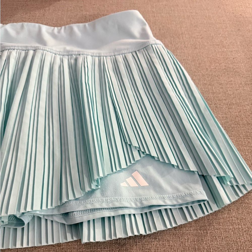 New Adidas Girls' Woven Pleated Skort-Size L- Semi‎ Flash Aqua
Color - Picture 7 of 9